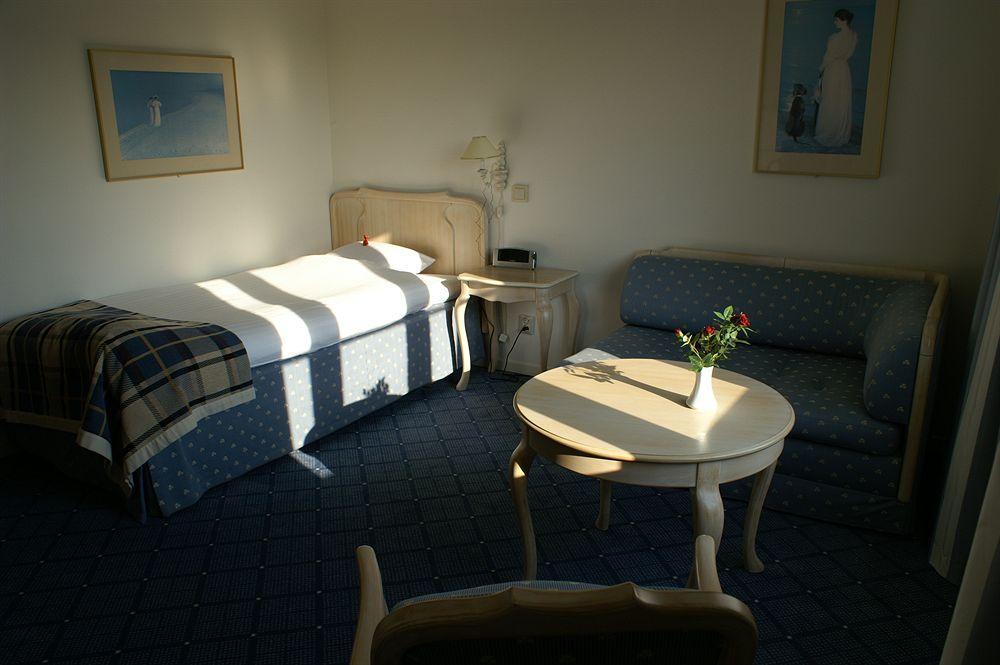 Hotel Moelndals Bro Екстериор снимка